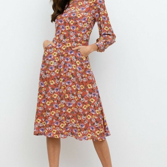 Yumi Kim Dresses & Skirts - Yumi Kim So Amazing Rust Silk Floral Love Me Tender Dress Long Sleeves Pockets